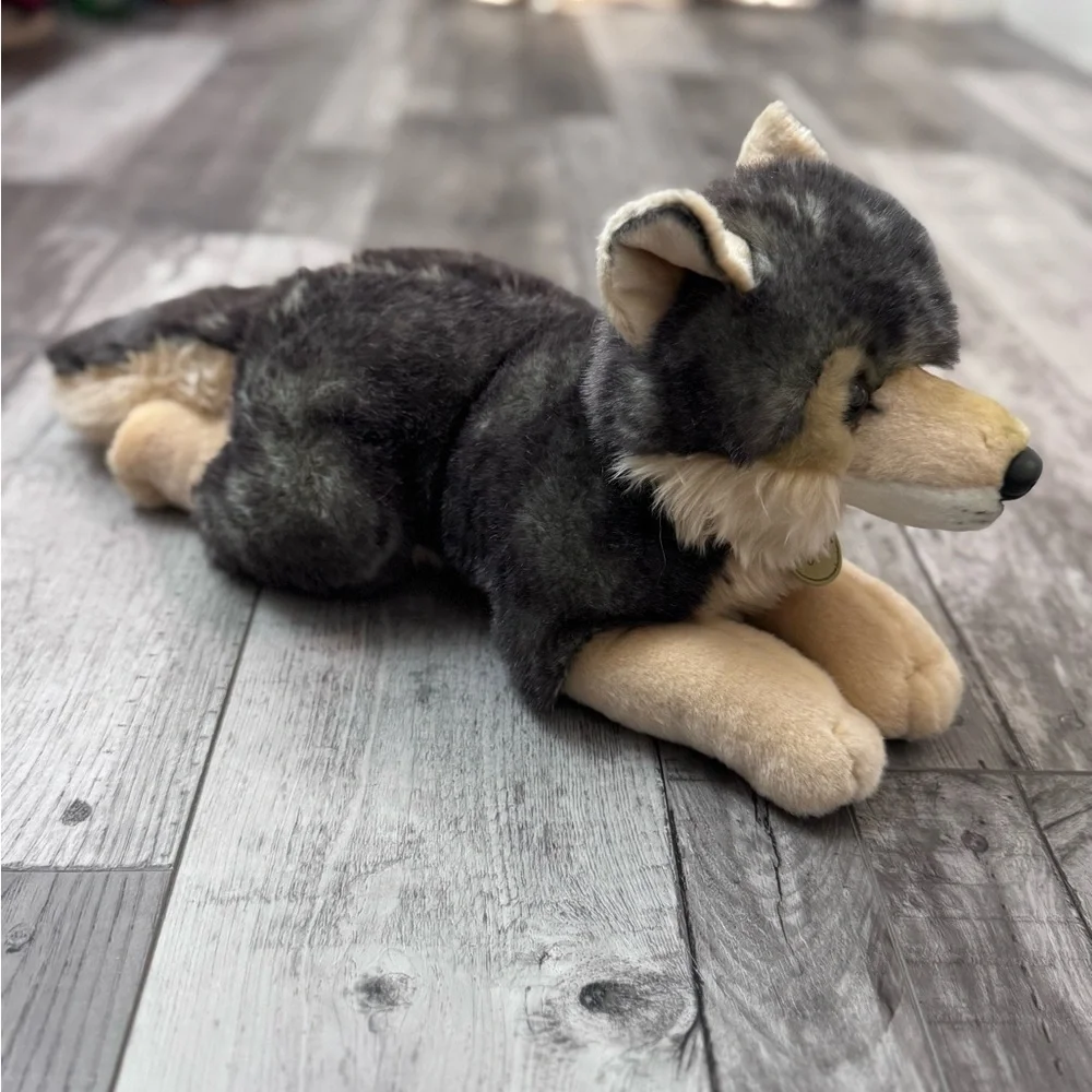 Miyoni By Aurora Gray and Tan Laying‎ Wolf Plush Stuffed Animal NEW NWT 16”